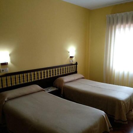 Hotel Corinto Понтеведра Екстер'єр фото