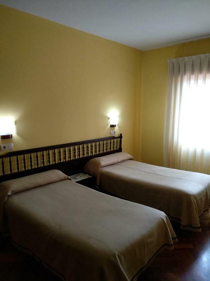 Hotel Corinto Понтеведра Екстер'єр фото
